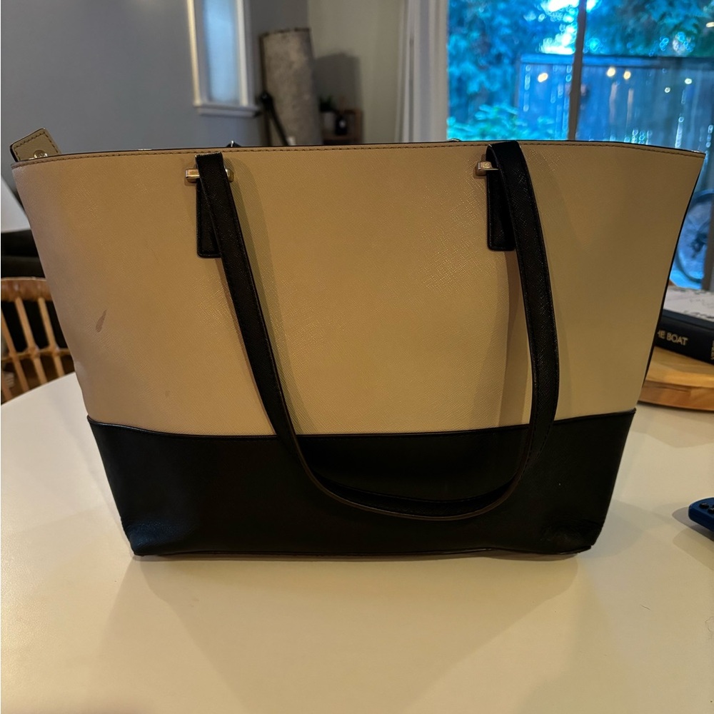 Kate Spade Purse - Picture 8 of 12
